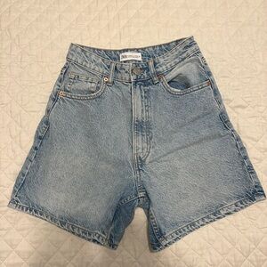 NEVER USED - Zara High Waisted Shorts ( size 2 )